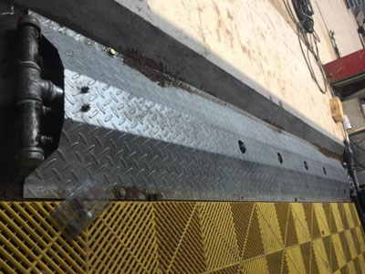 Undercarriage wash system